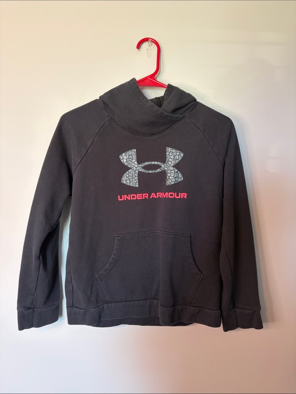 Under Armour Black Hoodie with Gray Patterned Logo Youth L